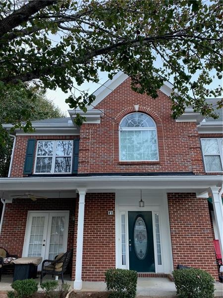 End Unit with Lots of Light! Front Porch for Relax