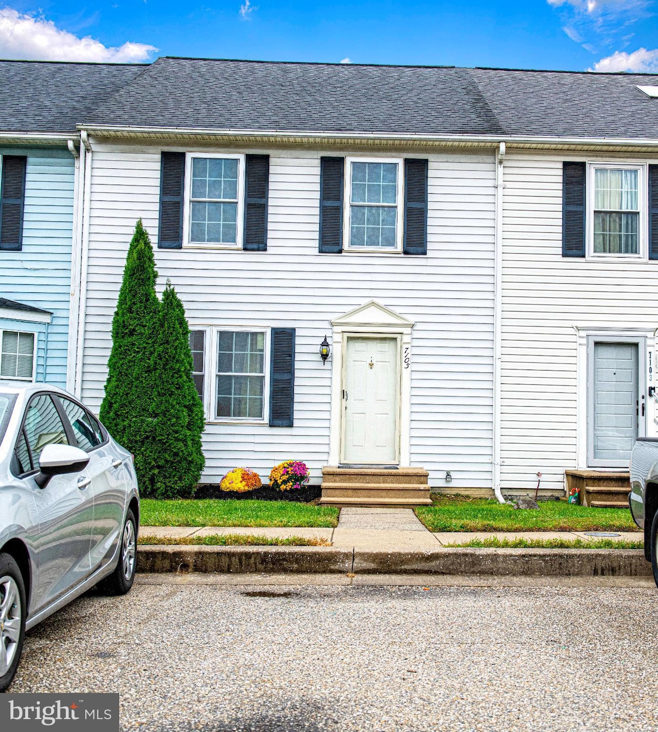 Under Contract $295,000