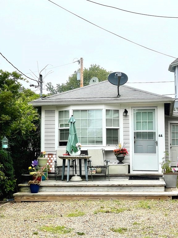 6 Holly Cir, Buzzards Bay, MA 02532 - photo 1