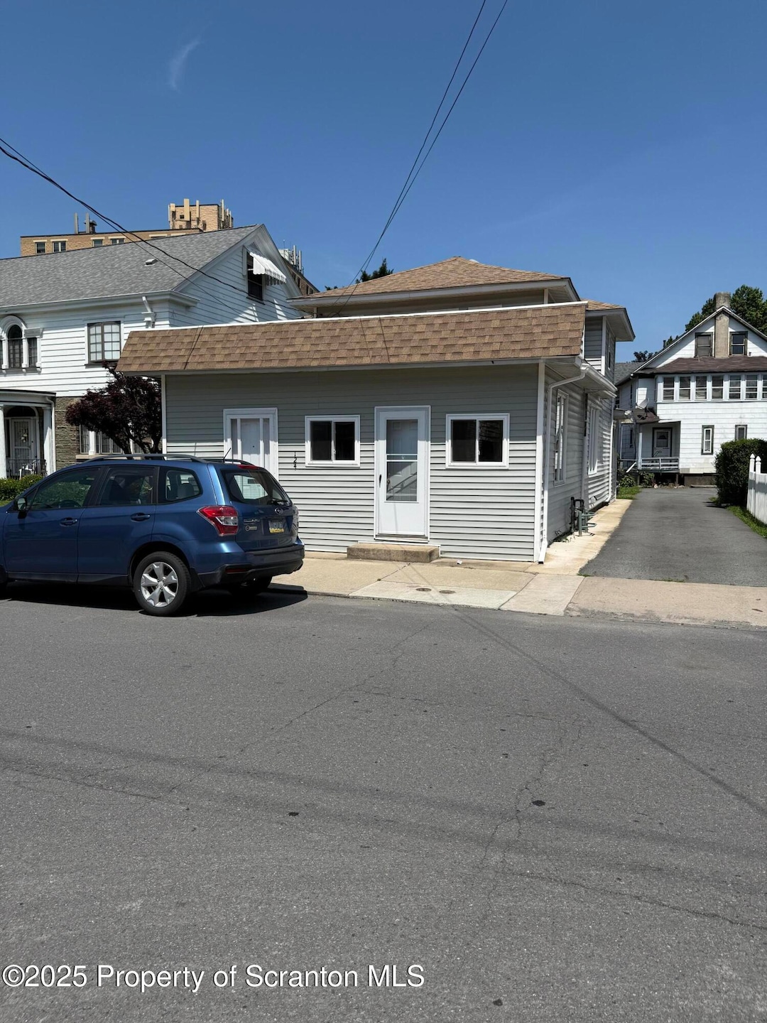 124 Delaware Ave, Olyphant, PA 18447 - photo 1