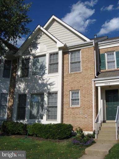 21812 Stonington Square, Sterling, VA 20164 - photo 1
