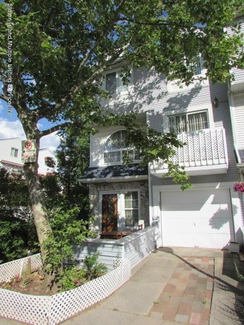 71 Country Dr E unit 52, Staten Island, NY 10314 - photo 1