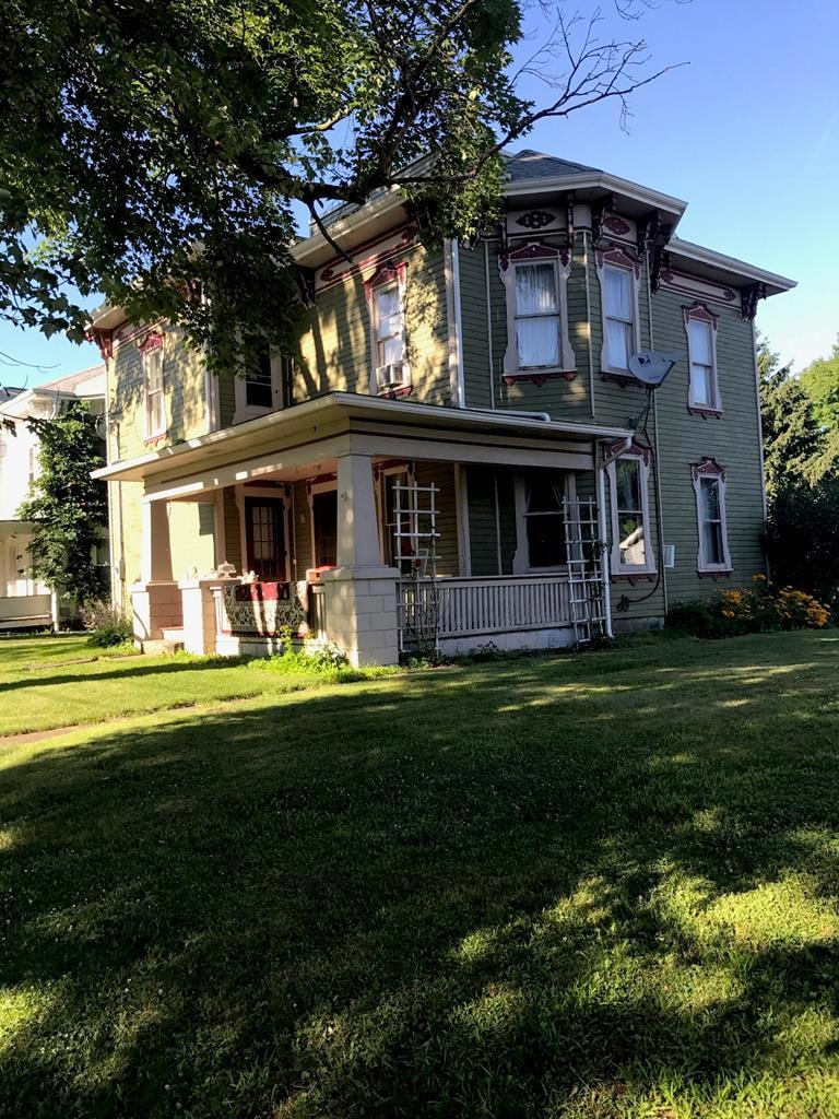 310 N Union St, Loudonville, OH 44842 - photo 1