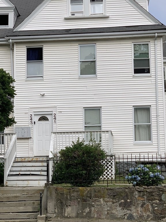 241 Humboldt Ave unit 1, Boston, MA 02121 - photo 1
