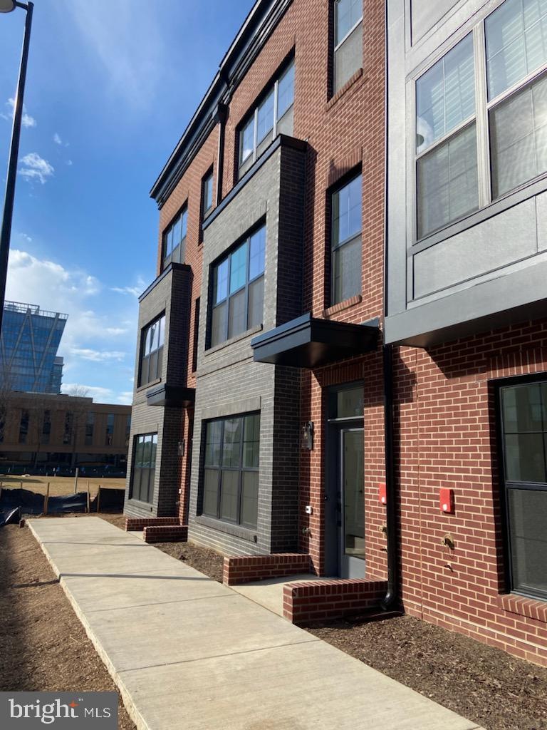 11234 Library St, Reston, VA 20190 - photo 1