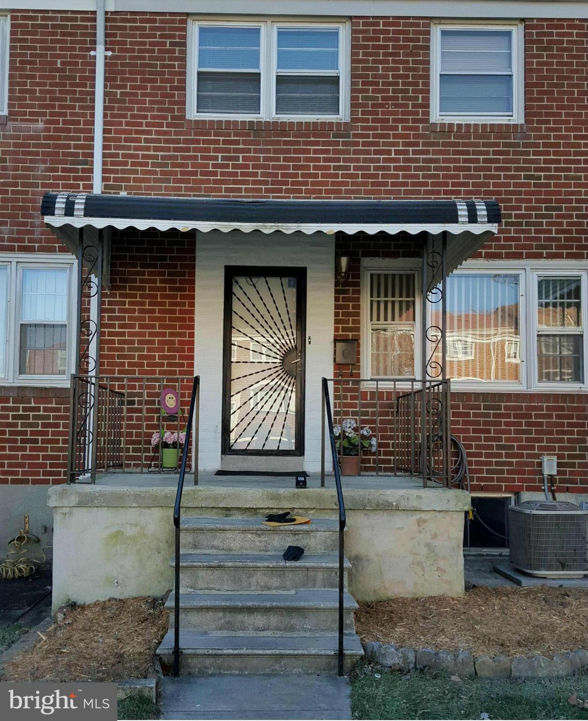 1007 Circle Dr, Halethorpe, MD 21227 - photo 1