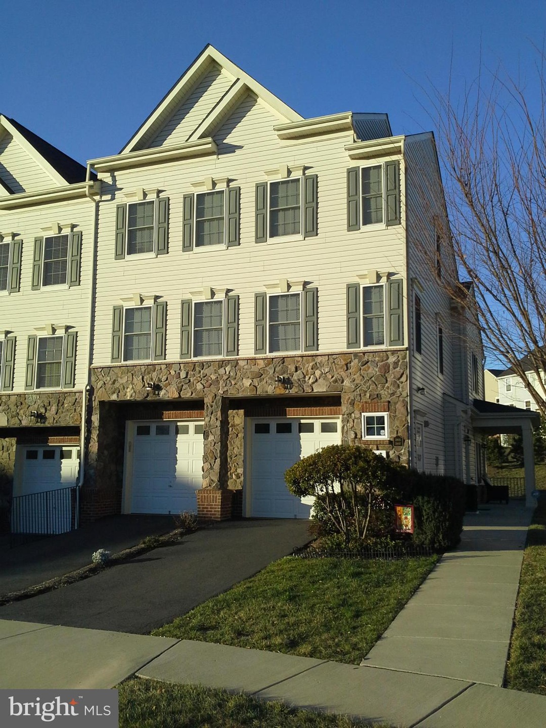2807 Chinkapin Oak Ln unit 220, Woodbridge, VA 22191 - photo 1