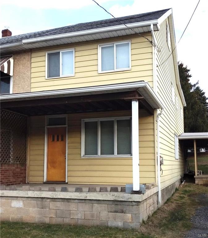 268 E Water St, Coaldale, PA 18218 - photo 1