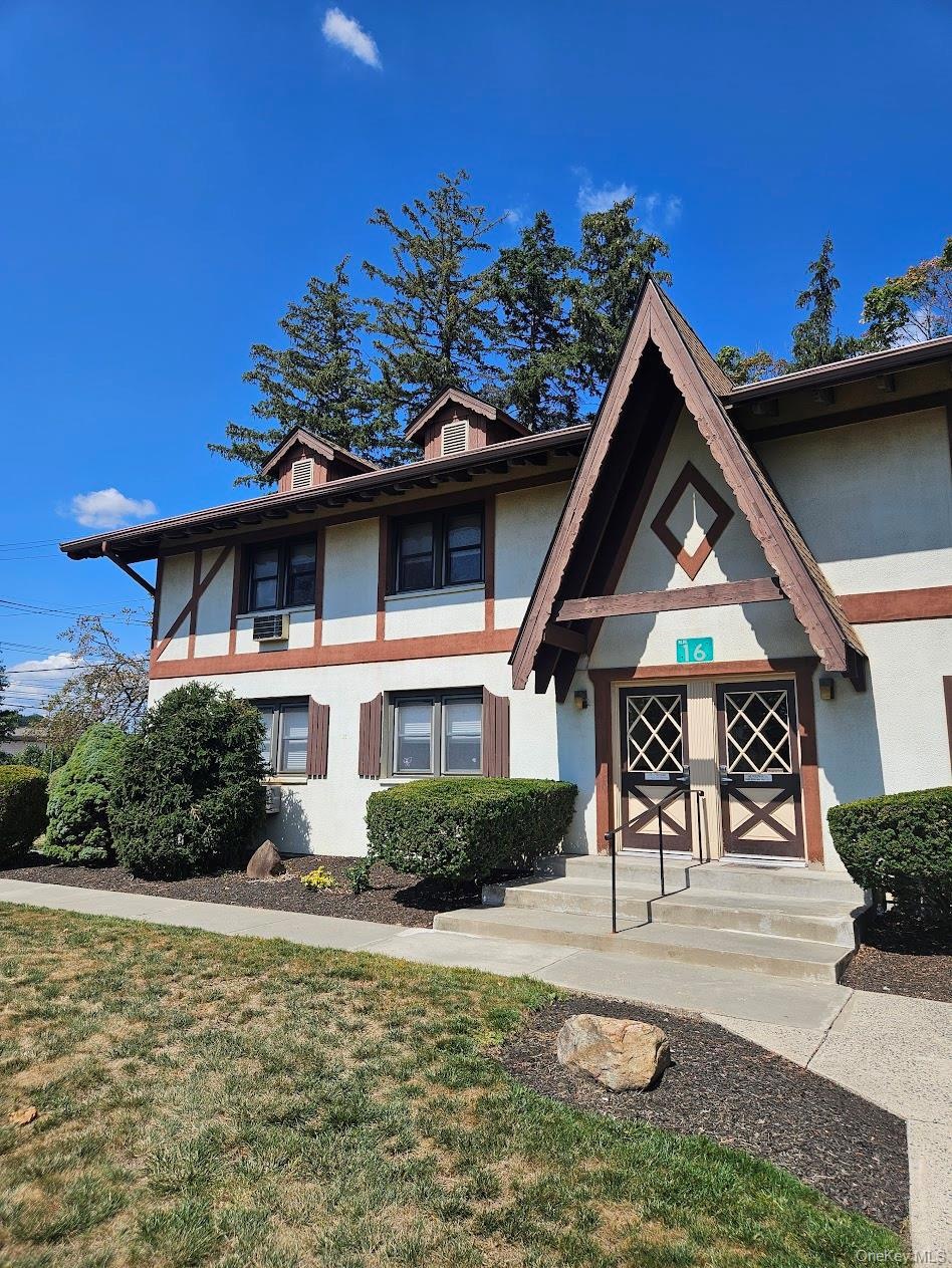 16 Normandy Village unit 1, Nanuet, NY 10954 - photo 1