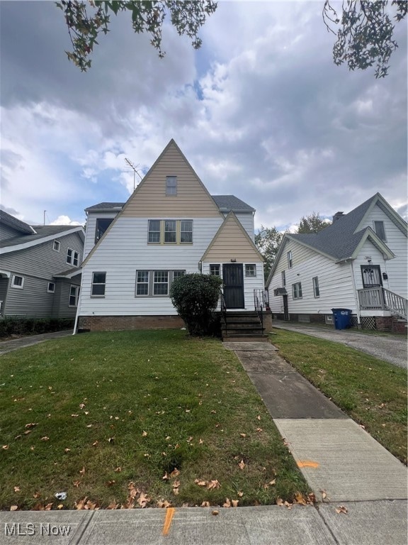 3863 E 154th St, Cleveland, OH 44128 - photo 1