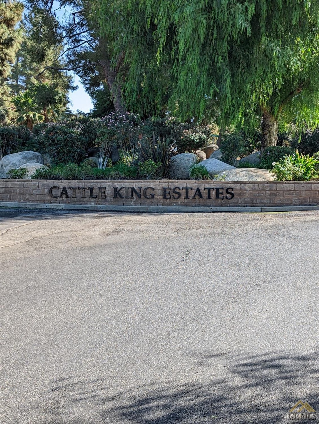 6100 Roundup Way, Bakersfield, CA 93306 - photo 1