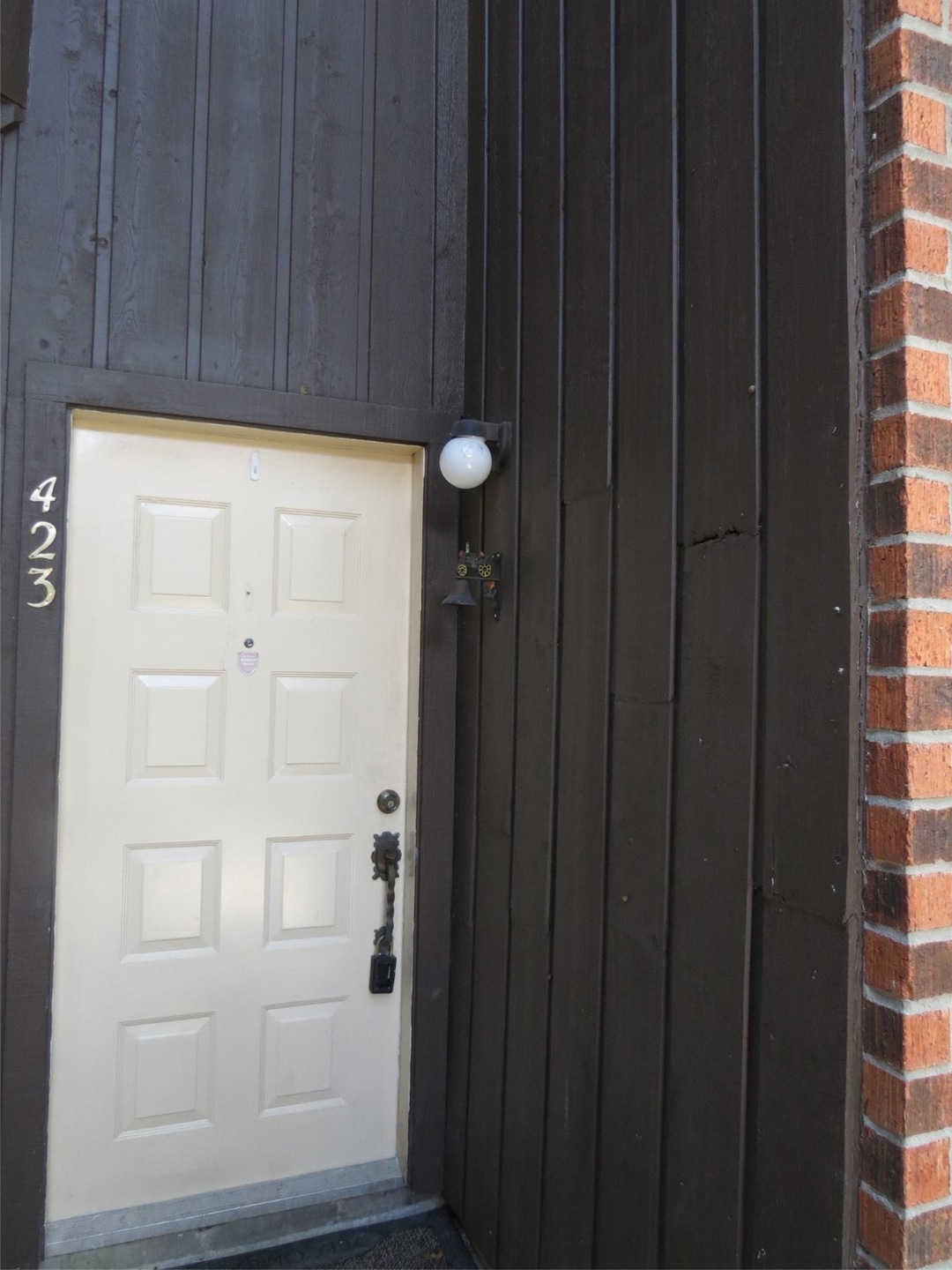 UNIT 423 FRONT DOOR (FACES NORTH)