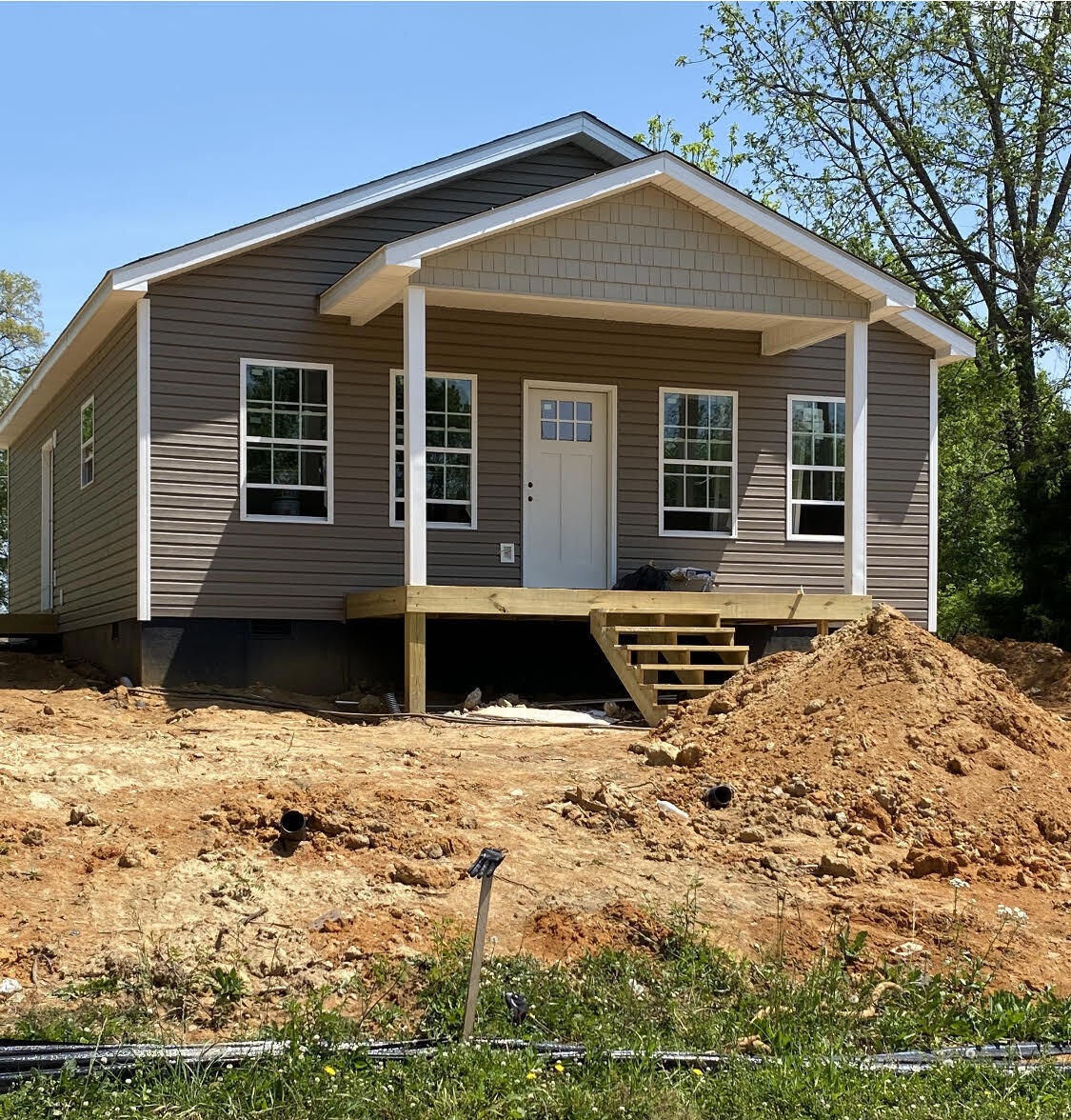 914 Hopson St, Johnson City, TN 37601 - photo 1