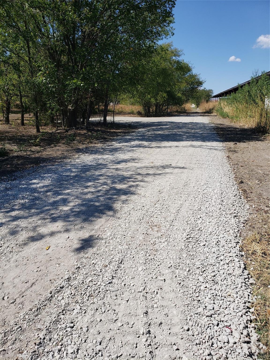 117 Enchanted Lakes Dr, Azle, TX 76020 - photo 1