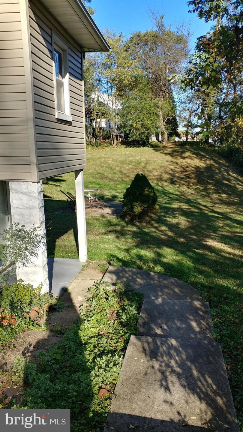 814 Boucher Ave, Annapolis, MD 21403 - photo 1