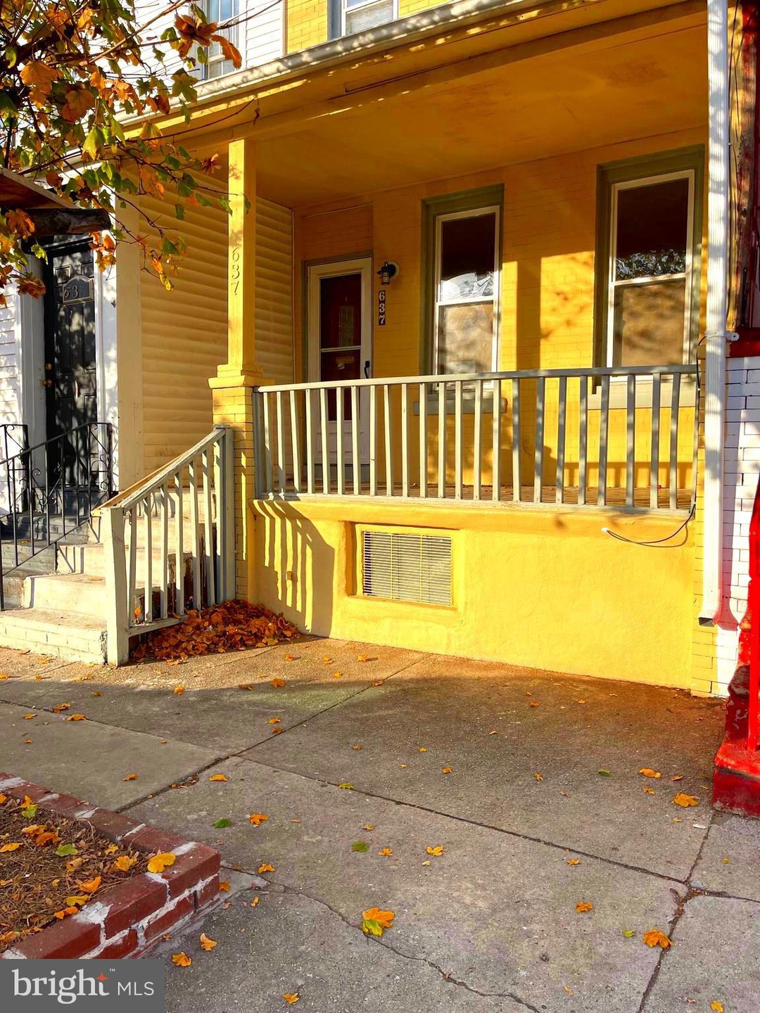 637 Vine St, Camden, NJ 08102 - photo 1