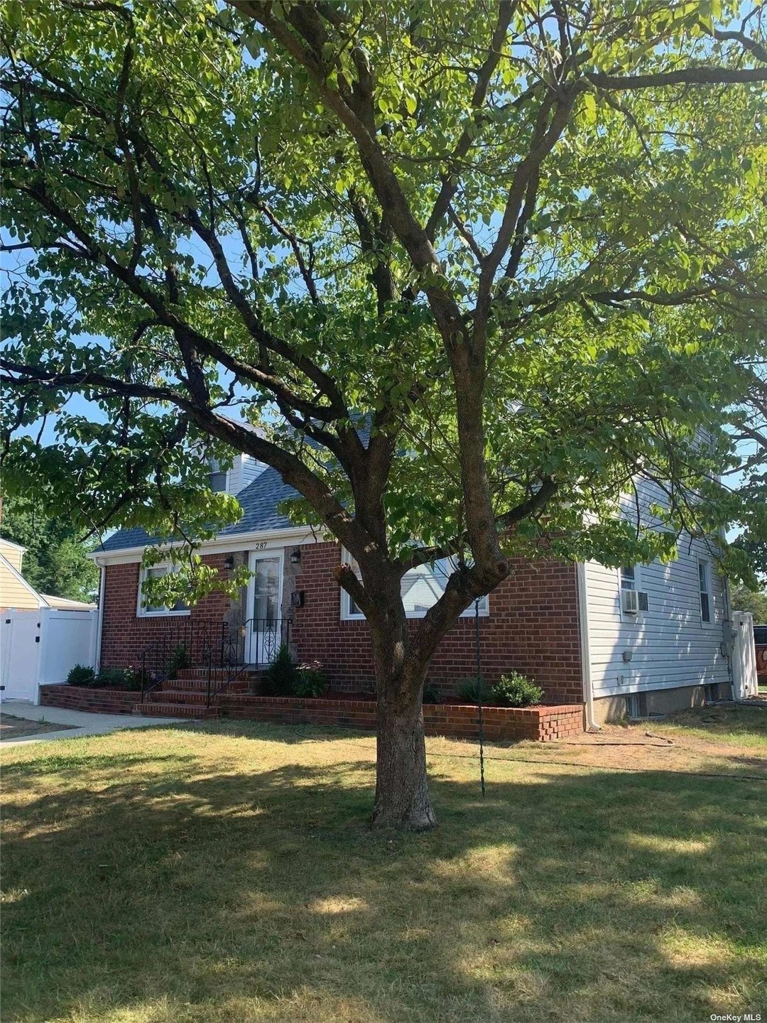 287 Bedell Terrace, West Hempstead, NY 11552 - photo 1