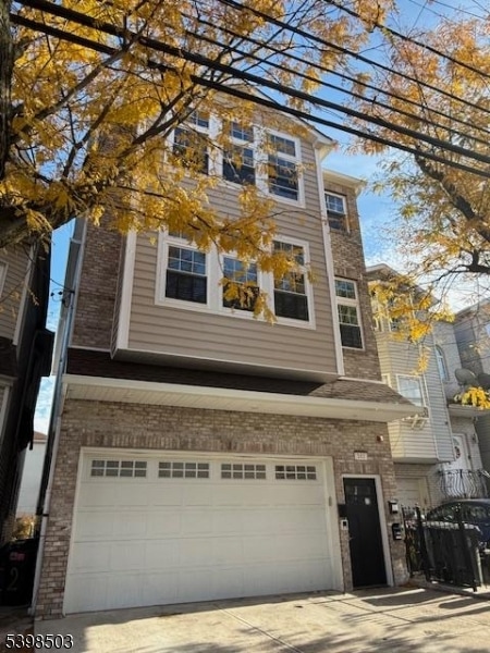 For Rent $2,650/month • Co-Listing Agent