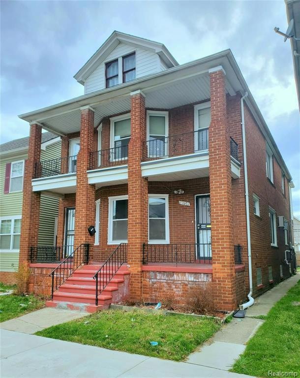 11669 Lumpkin St, HamtraMcK, MI 48212 - photo 1