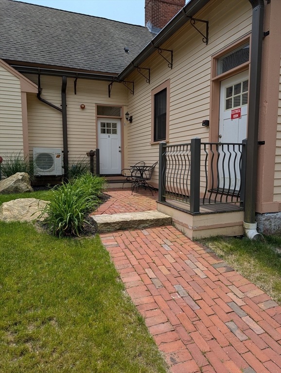 352 Manchaug Rd unit 1, Sutton, MA 01590 - photo 1