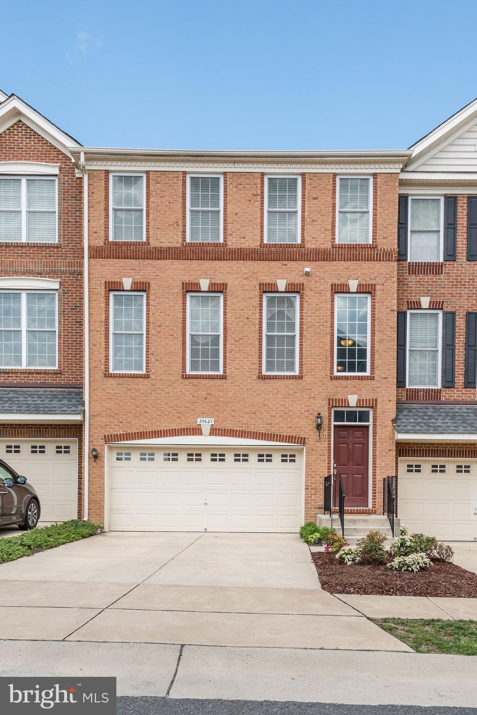 25627 America Square, Chantilly, VA 20152 - photo 1