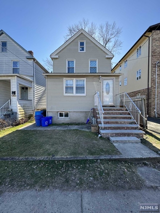 209 Watsessing Ave, Bloomfield, NJ 07003 - photo 1