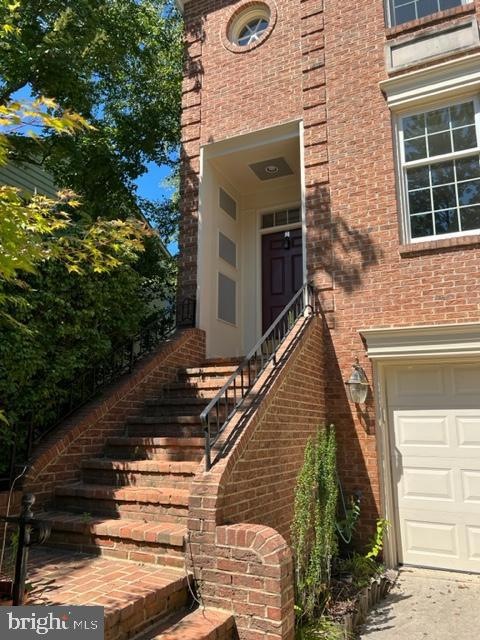 10958 Bloomingdale Dr, Rockville, MD 20852 - photo 1