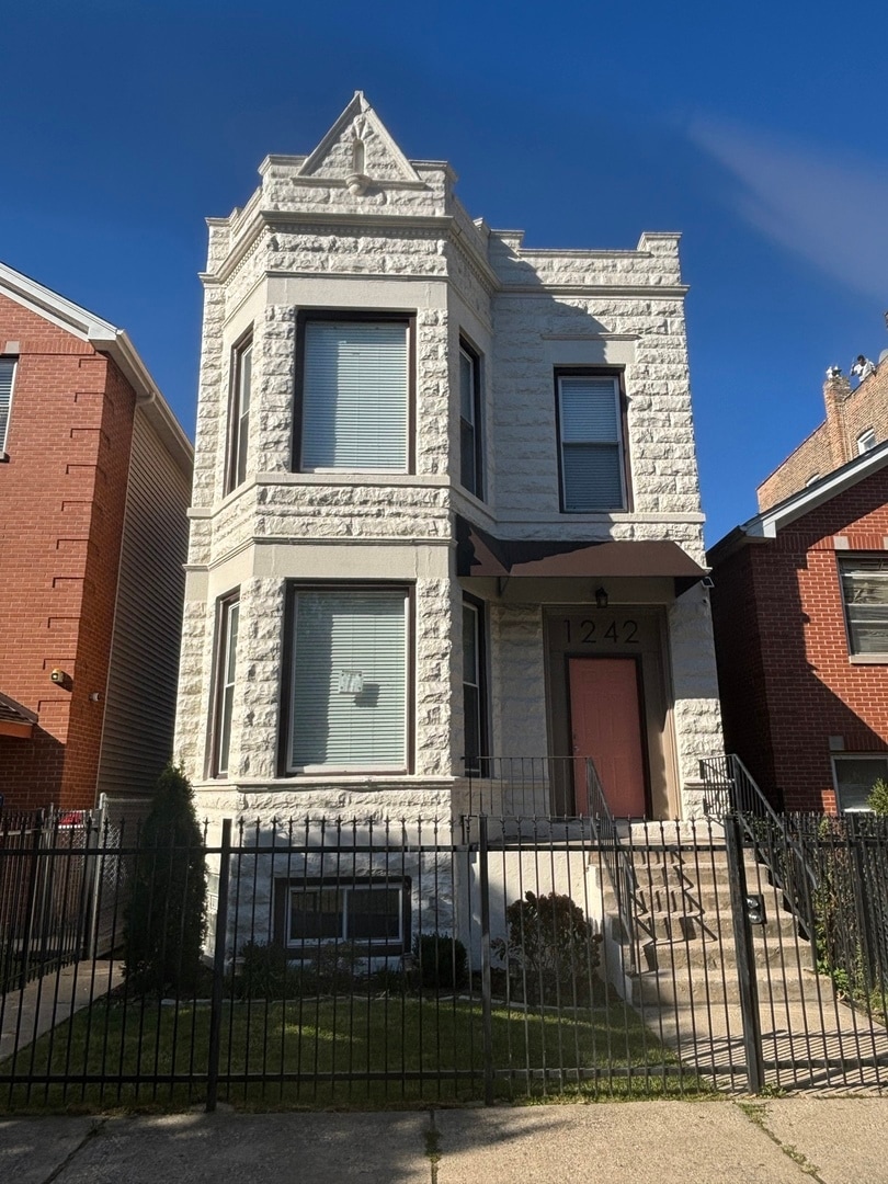 1242 S Sawyer Ave, Chicago, IL 60623 - photo 1