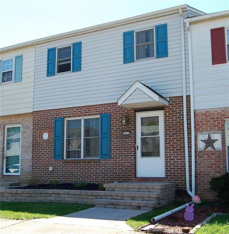 5622 Greens Dr, Allentown, PA 18106 - photo 1