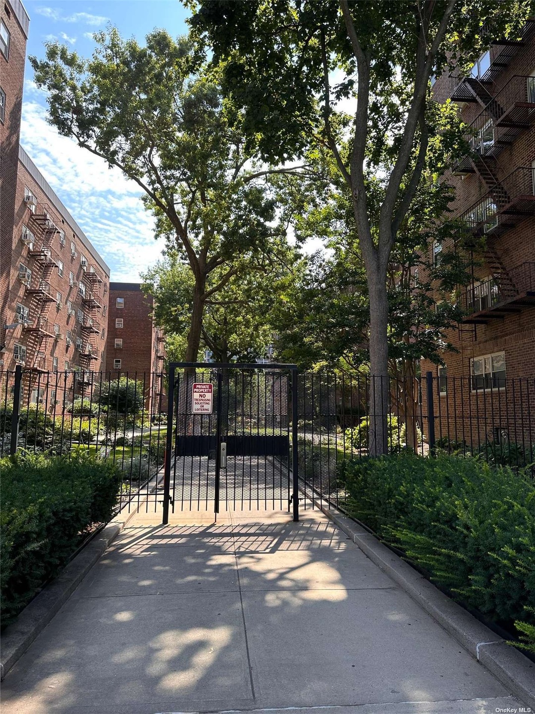 4455 Kissena Blvd unit 1B, Flushing, NY 11355 - photo 1