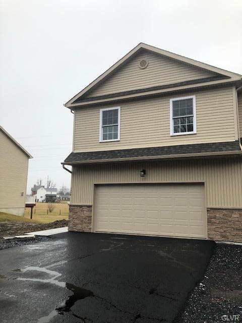 4258 Roosevelt St, Whitehall, PA 18052 - photo 1