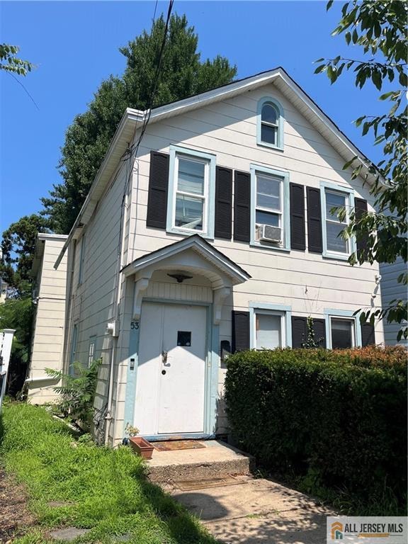 Under Contract $799,900