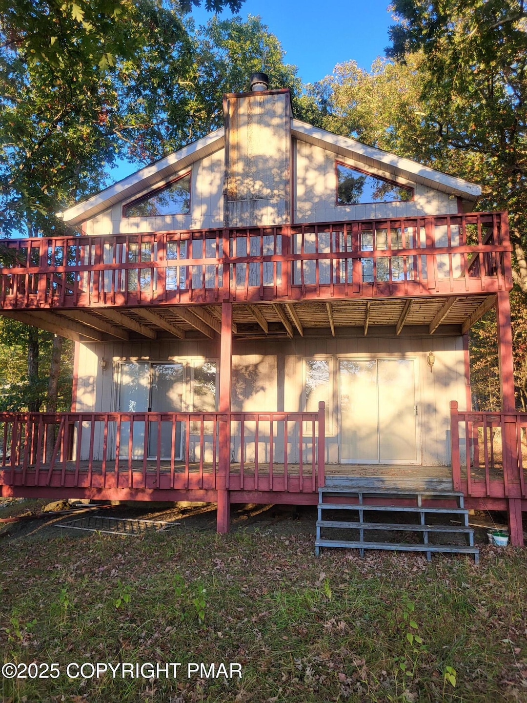 135 Salisbury Rd, Bushkill, PA 18324 - photo 1