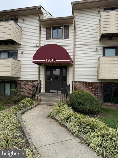 19513 Gunners Branch Rd, Germantown, MD 20876 - photo 1