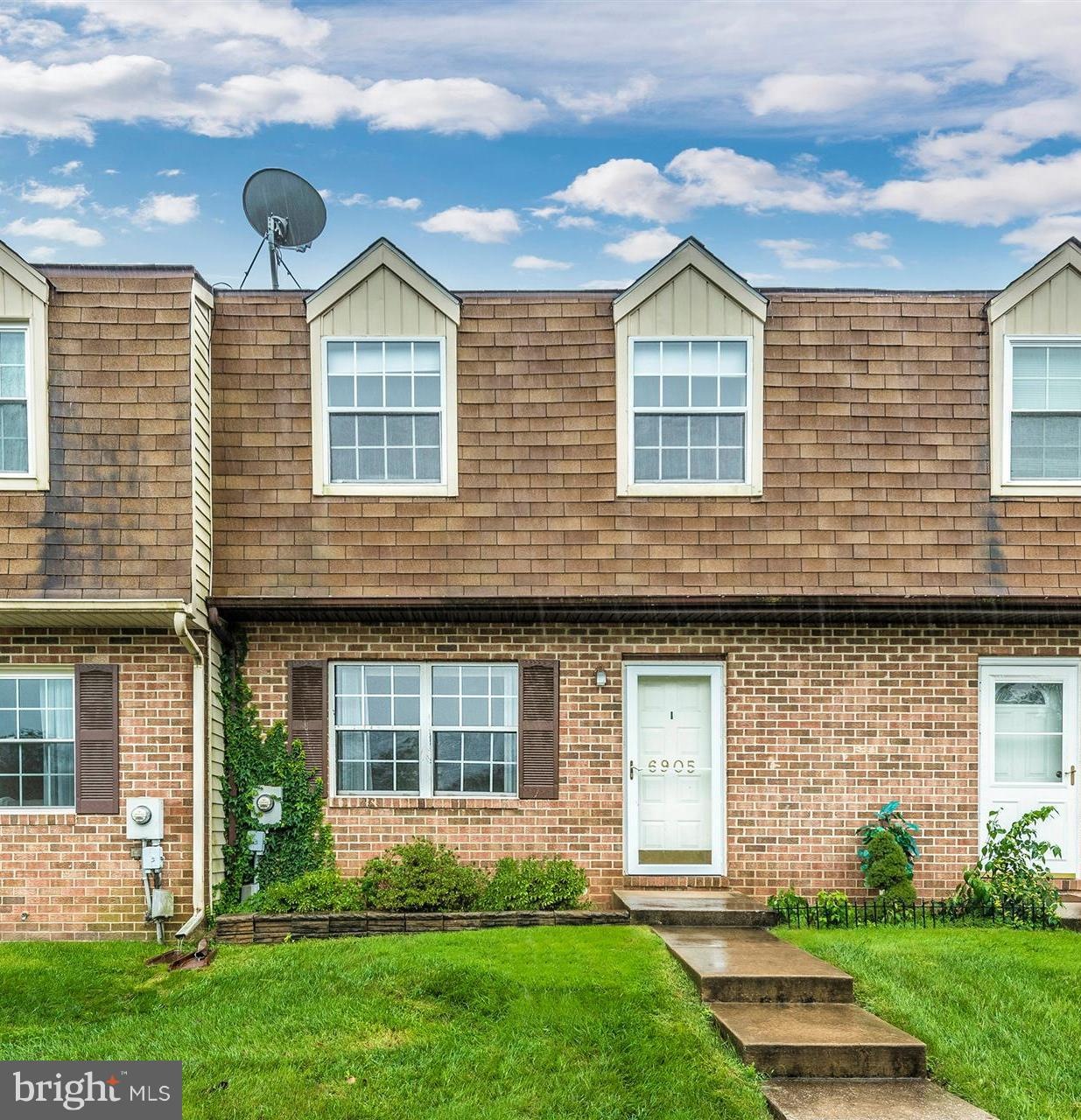 6905 Turnberry Ct, Frederick, MD 21703 - photo 1