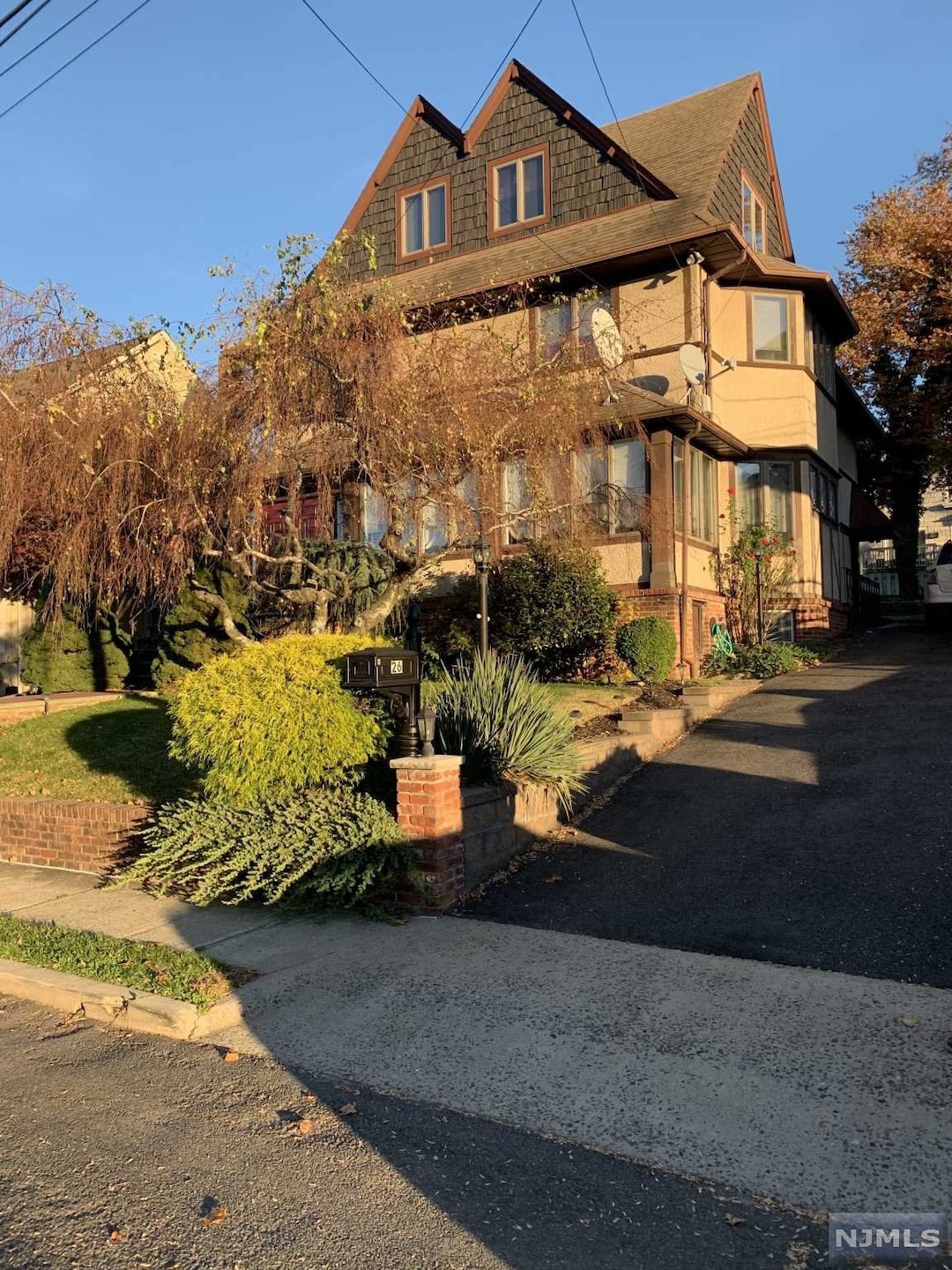 Sold $616,000 • Co-Listing Agent