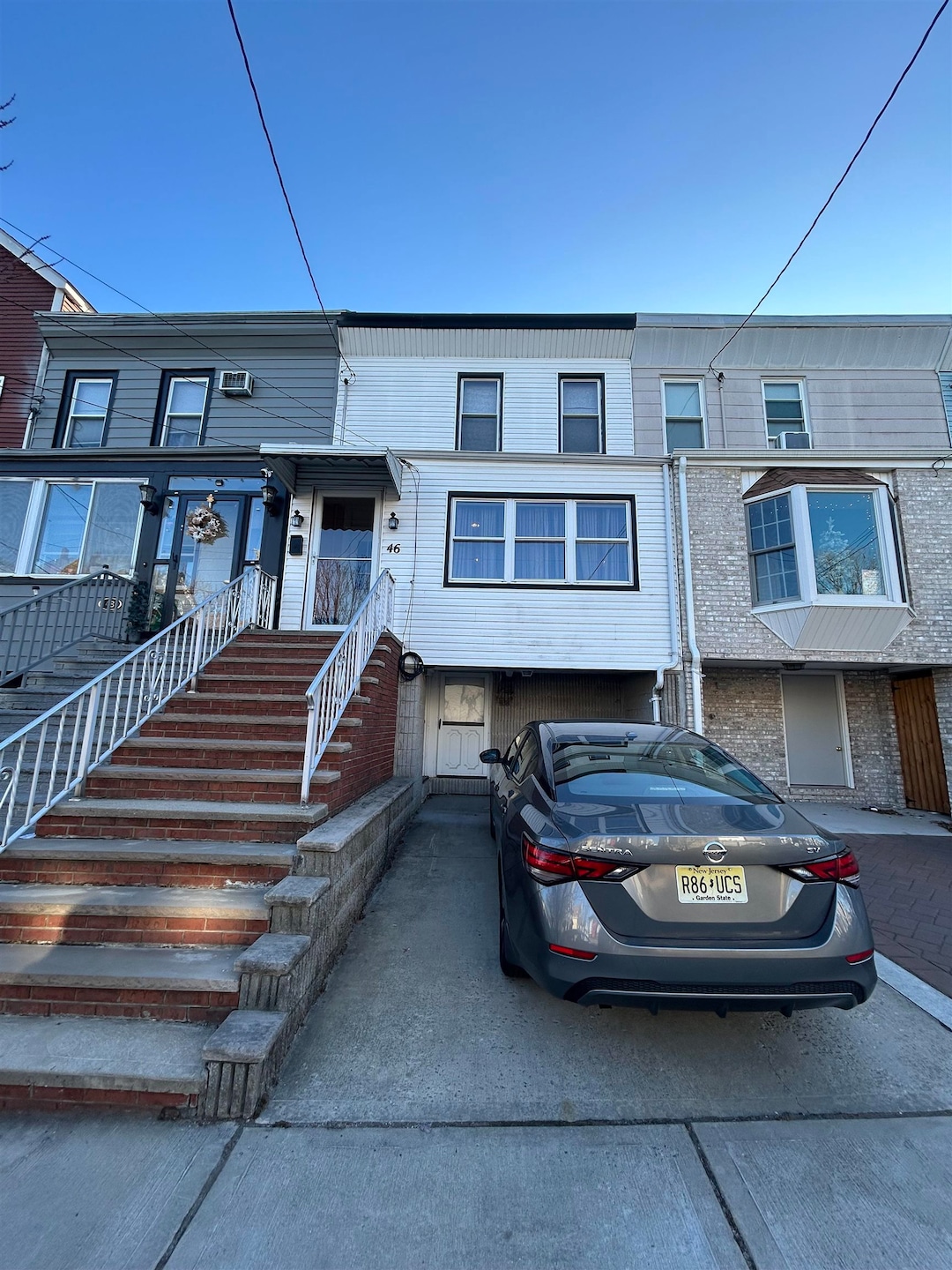 Pending $489,000
