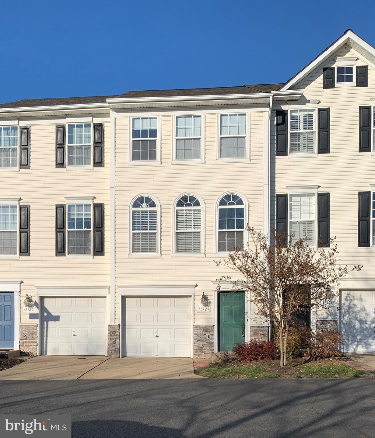 43724 Calistoga Square unit 22, Ashburn, VA 20147 - photo 1