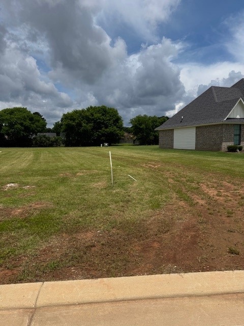 323 Newport Ln, Benton, LA 71006 - photo 1