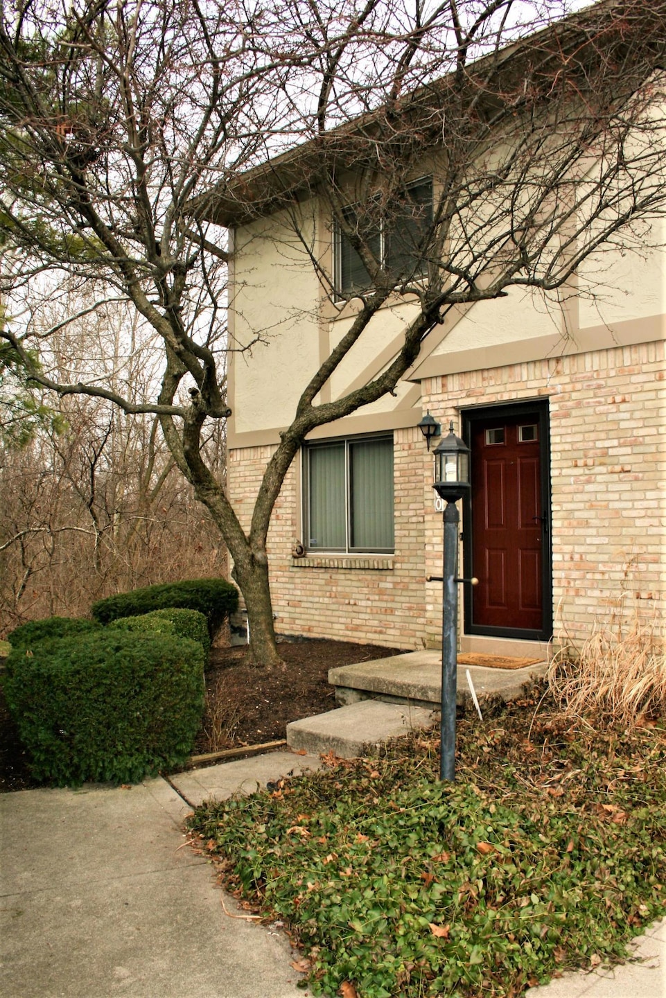 1960 Cheshire Commons Ct