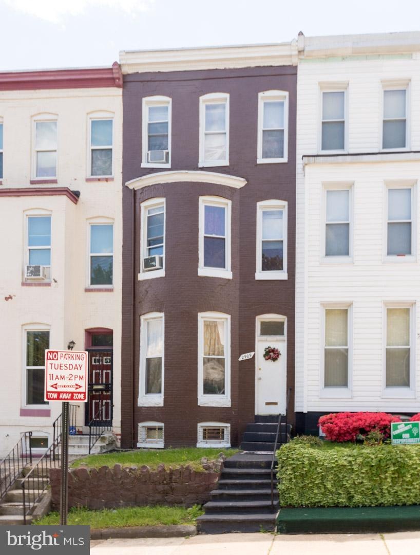 2909 Walbrook Ave, Baltimore, MD 21216 - photo 1