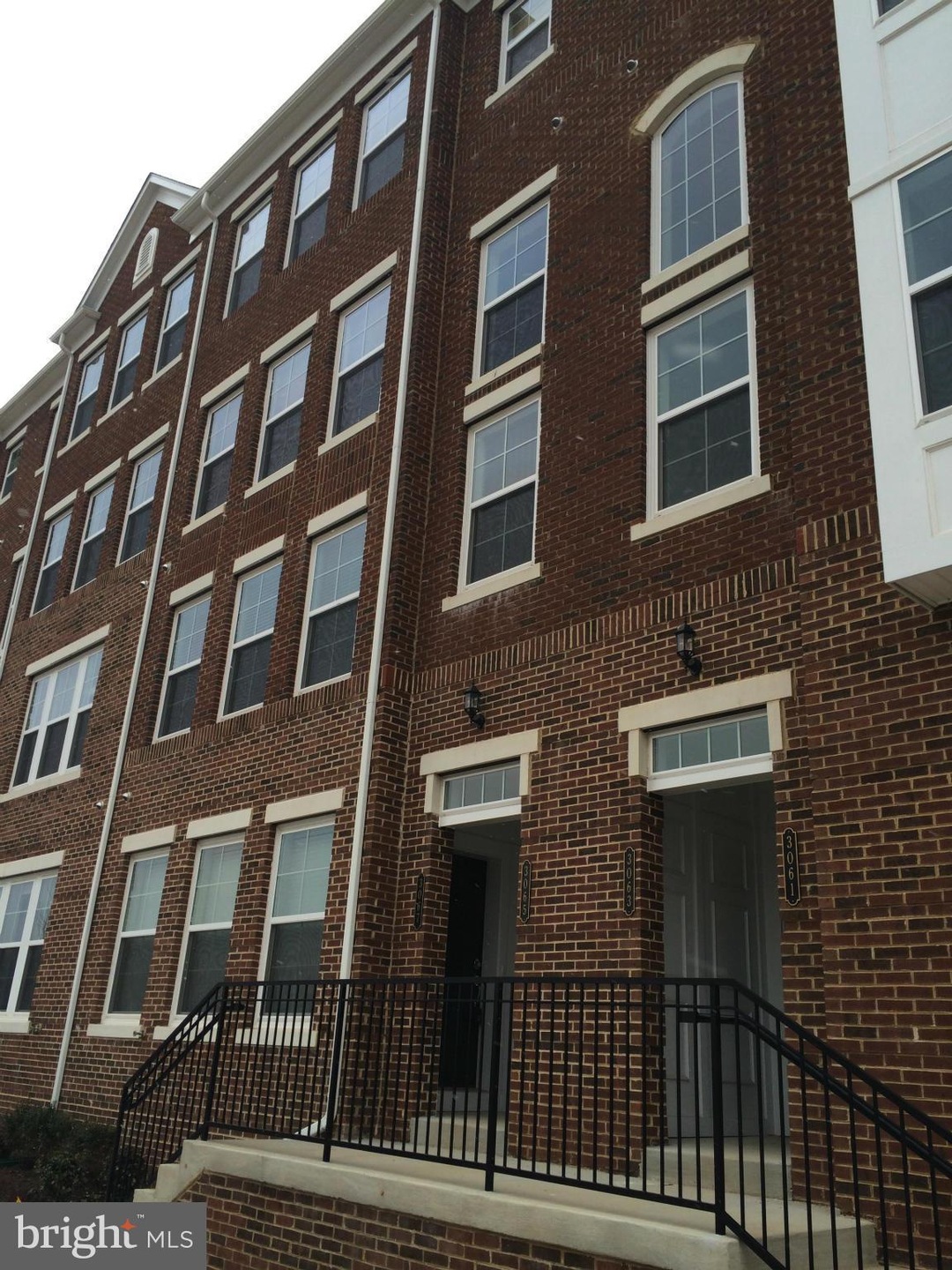 3067 Rittenhouse Cir, Fairfax, VA 22031 - photo 1