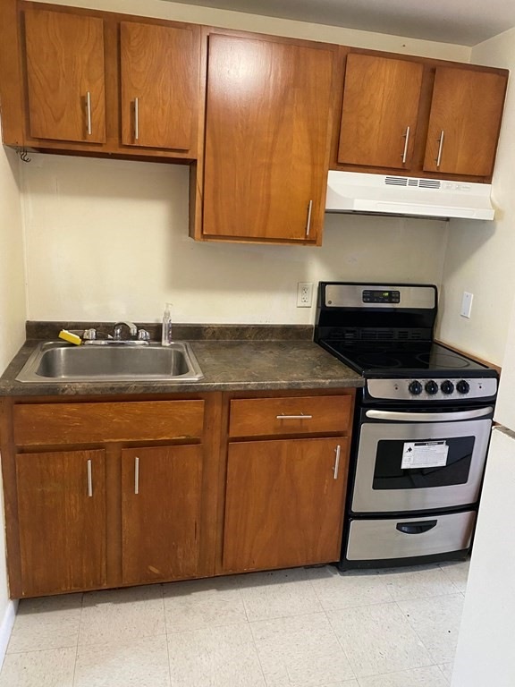 65 Bacon St unit 6, Waltham, MA 02451 - photo 1