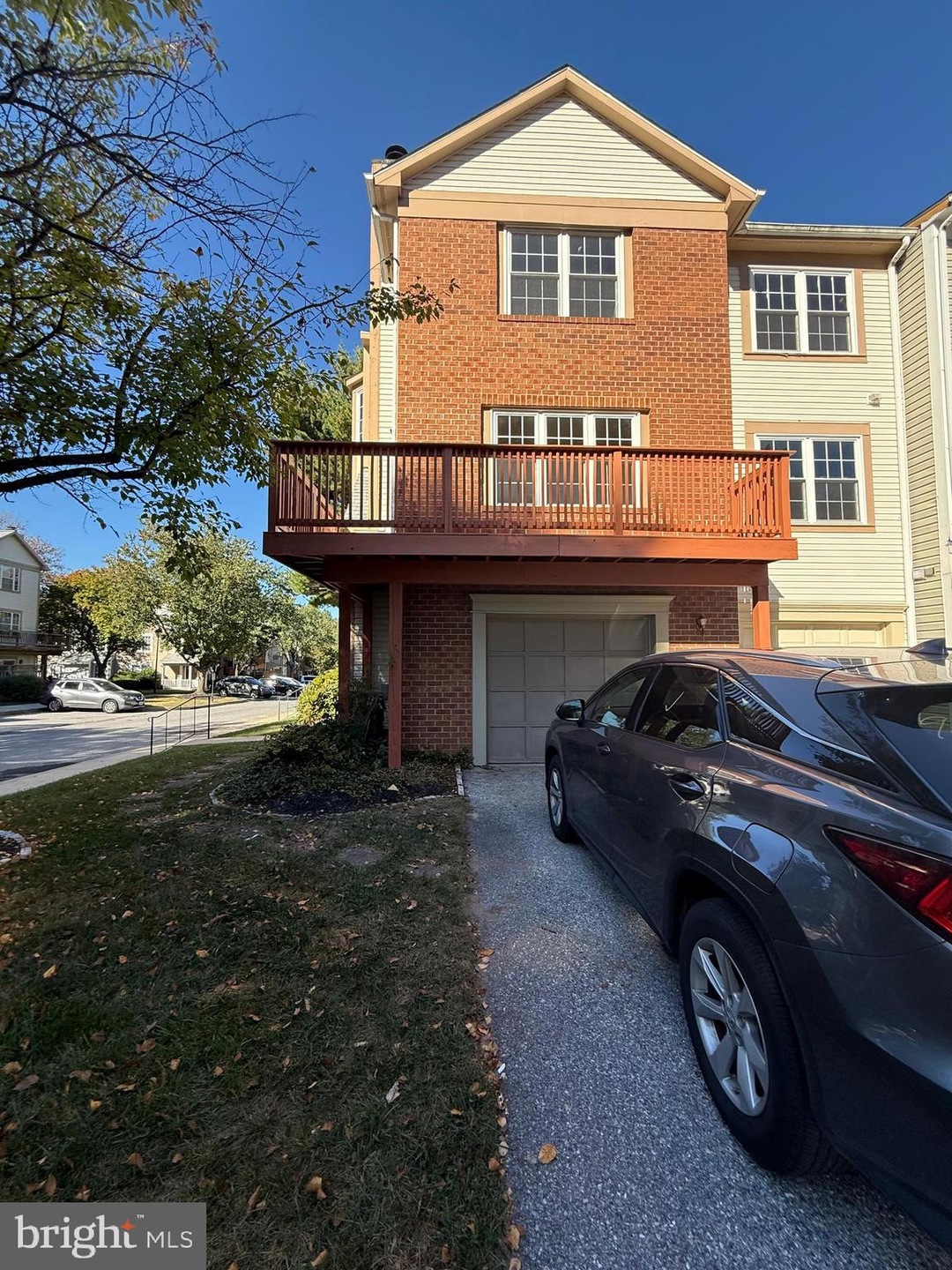 Under Contract $275,000