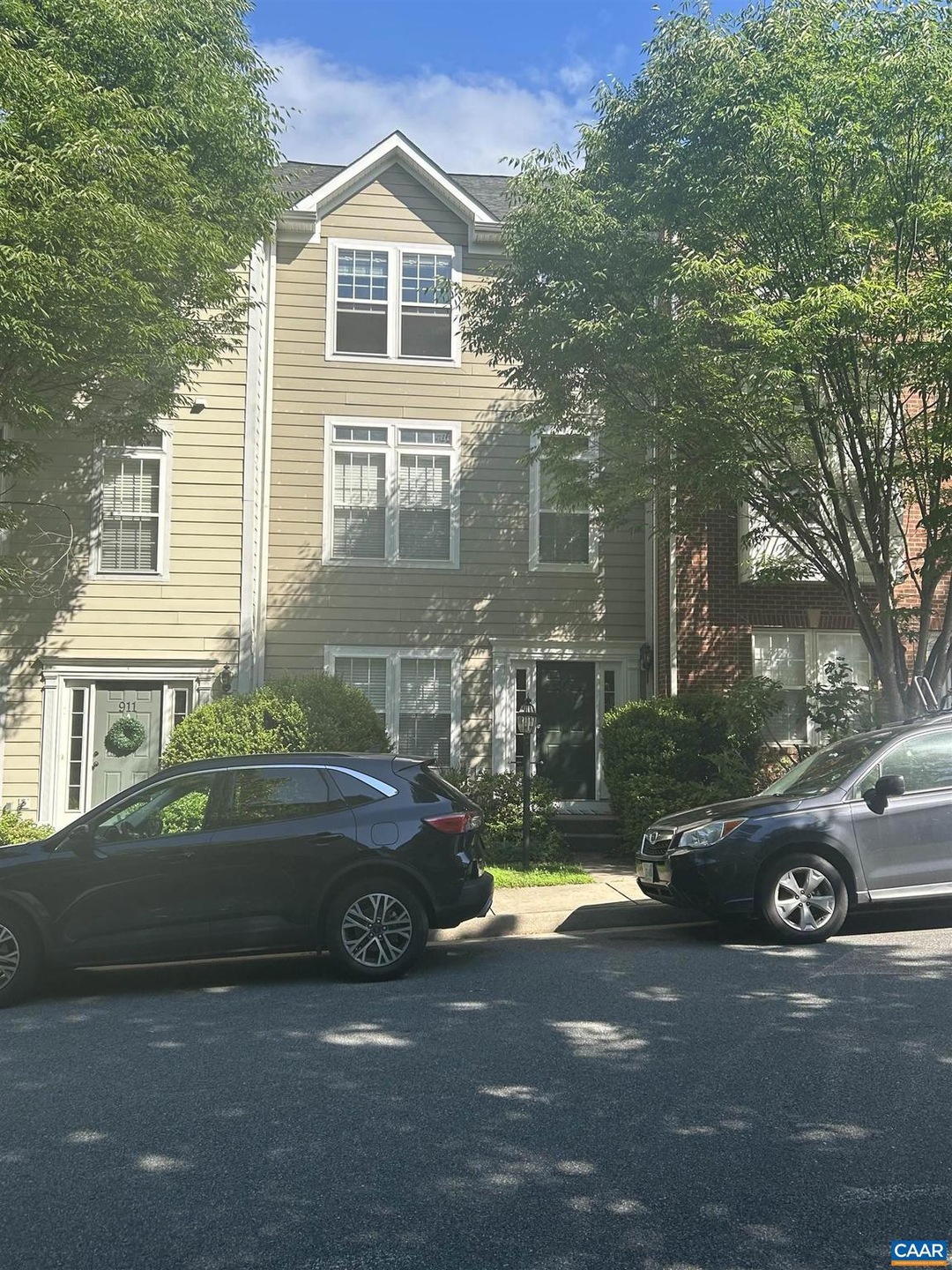 913 Bing Ln, Charlottesville, VA 22903 - photo 1