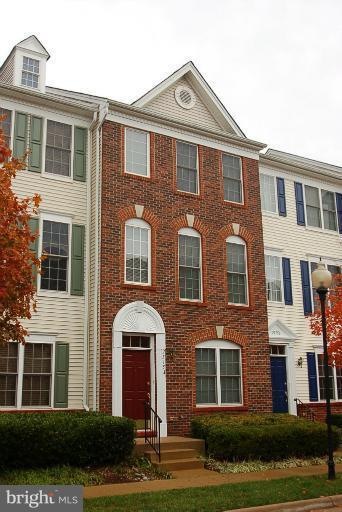 25154 Mcbryde Terrace unit 53C, Chantilly, VA 20152 - photo 1