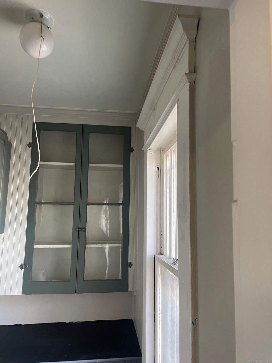 199 Lincoln St unit 2, Waterbury, CT 06710 - photo 1