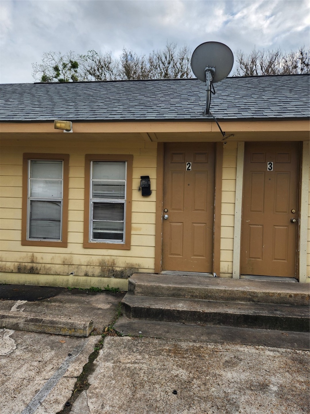 1026 Miles St unit 2, Rosenberg, TX 77471 - photo 1