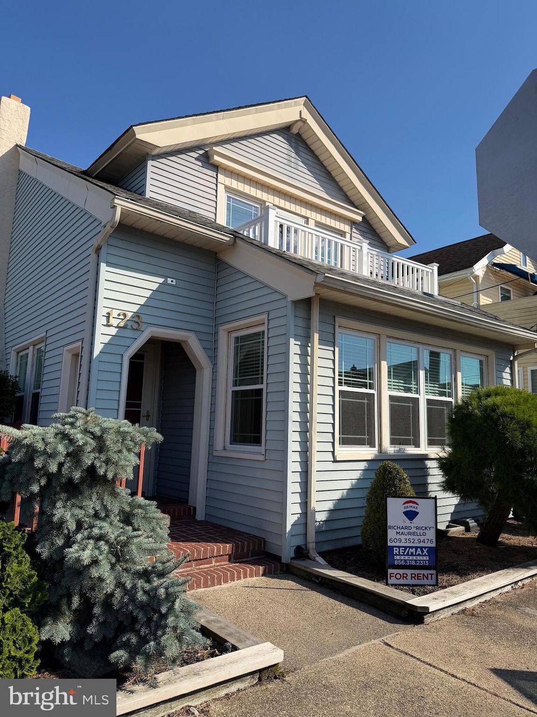 For Rent $1,900/month