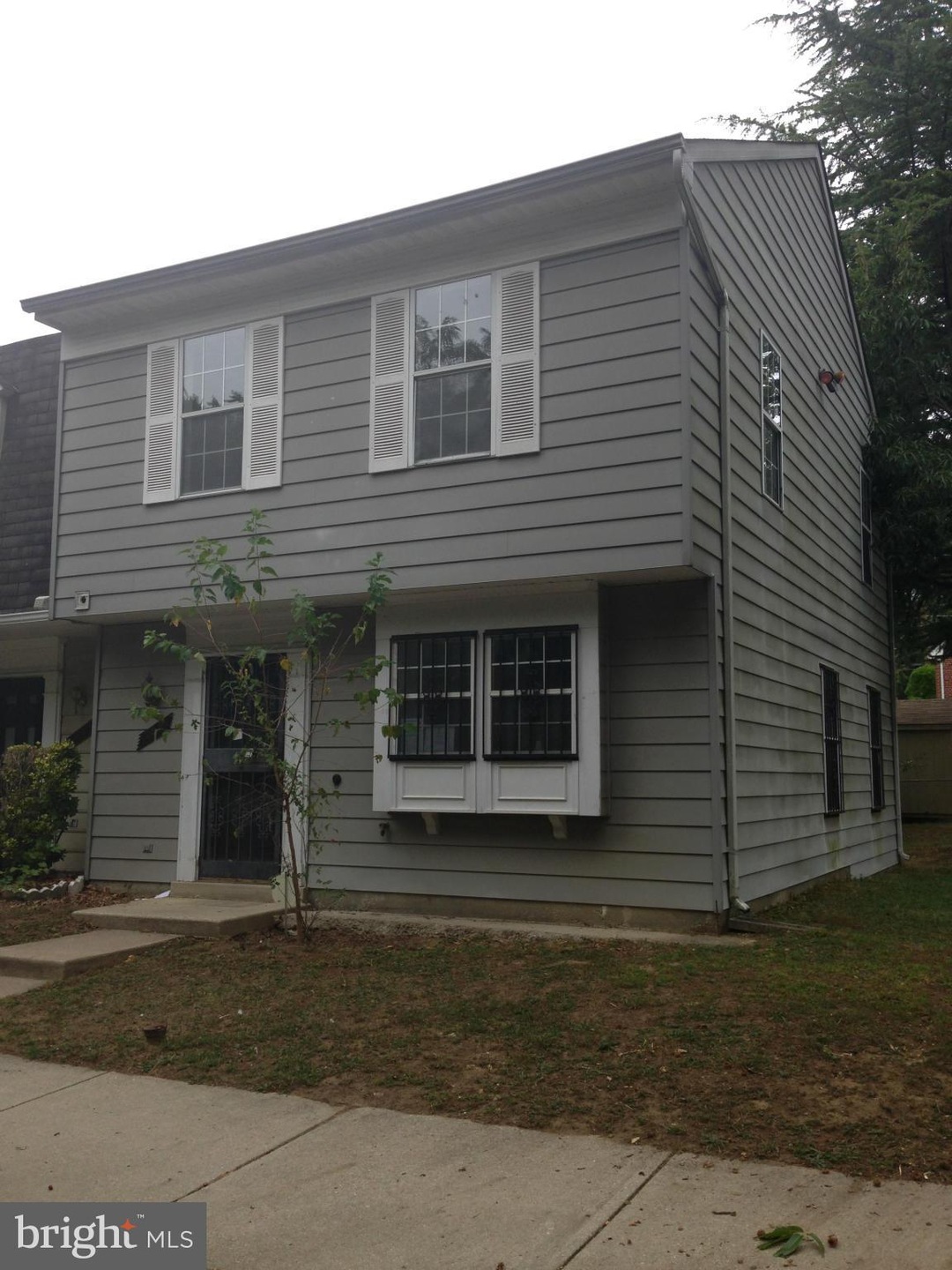 909 Hilldropt Ct, Capitol Heights, MD 20743 - photo 1